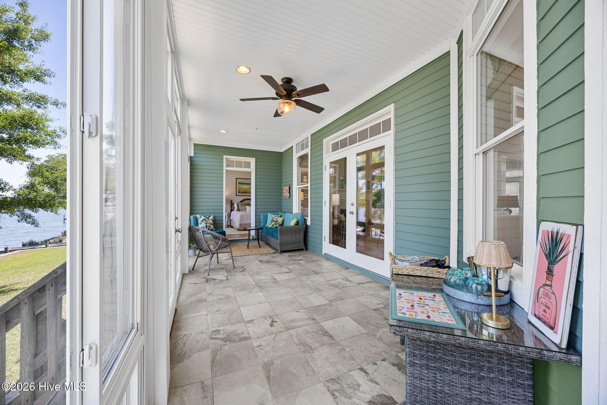 1039 Meridian Drive