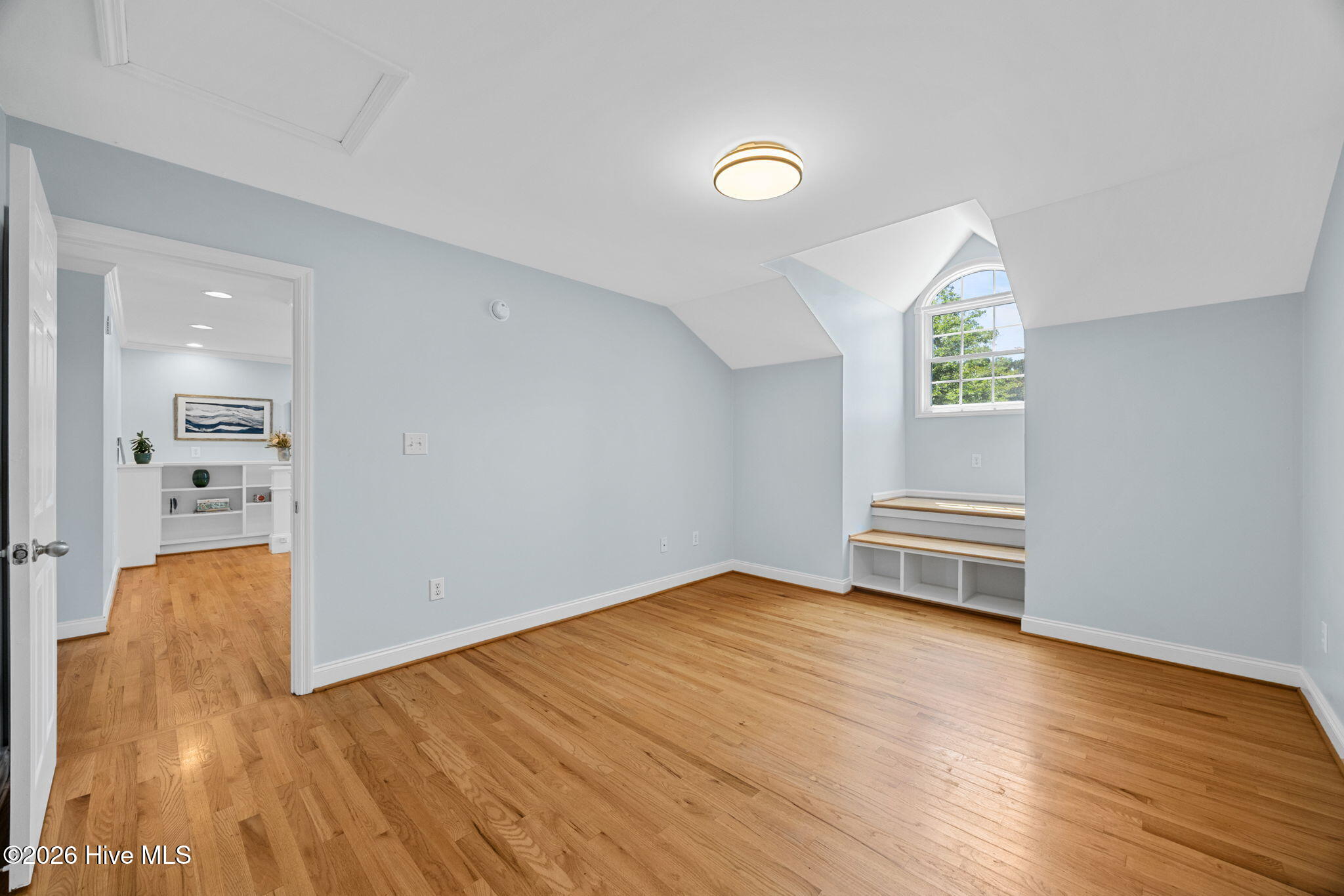 1039 Meridian Drive