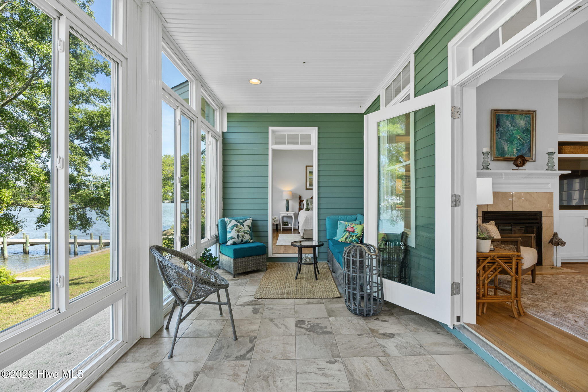 1039 Meridian Drive