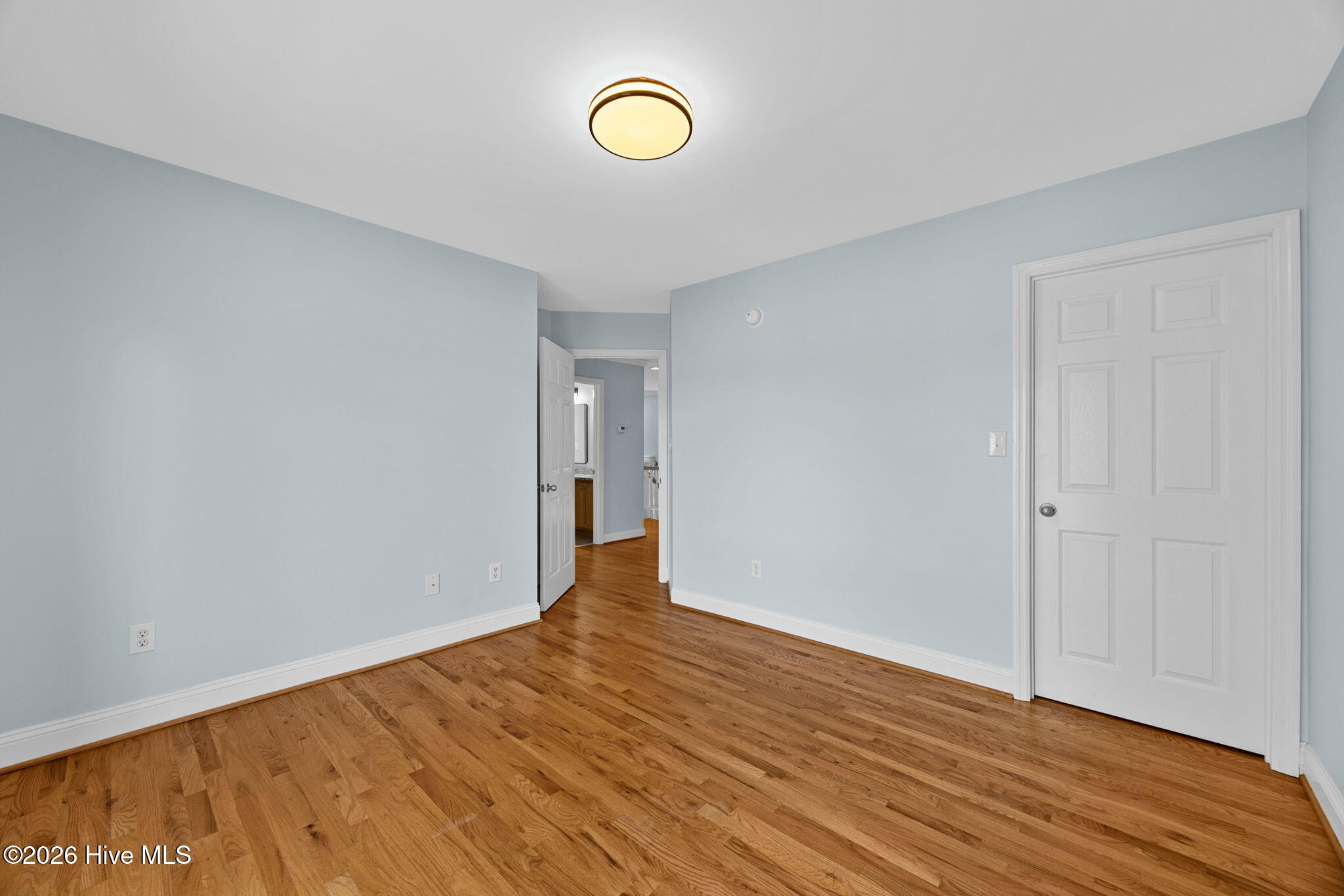 1039 Meridian Drive