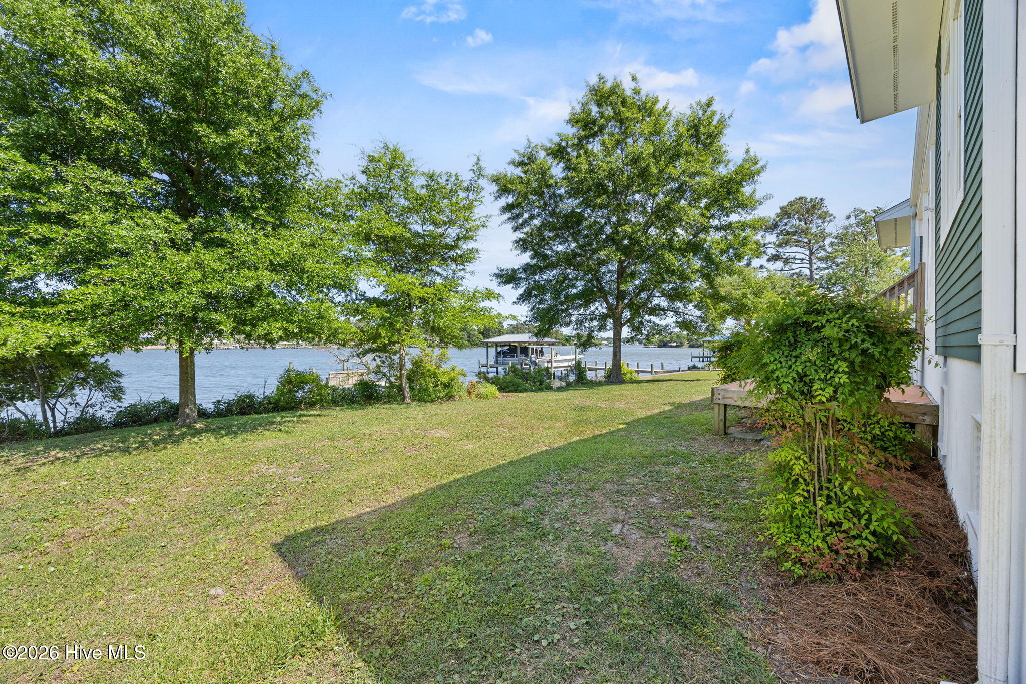 1039 Meridian Drive
