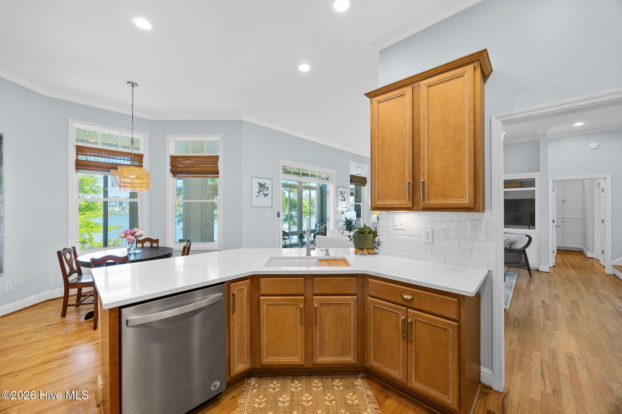 1039 Meridian Drive