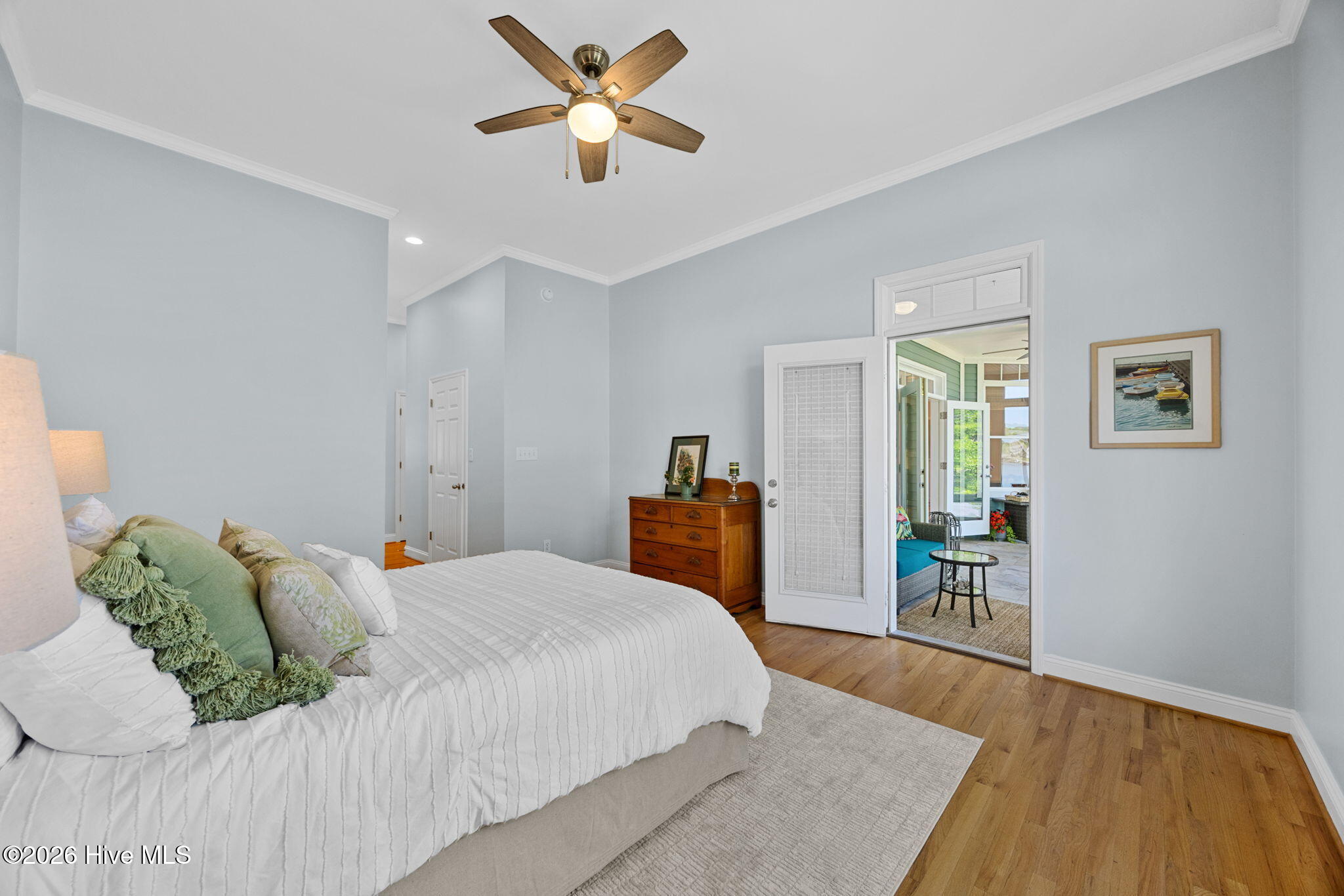 1039 Meridian Drive