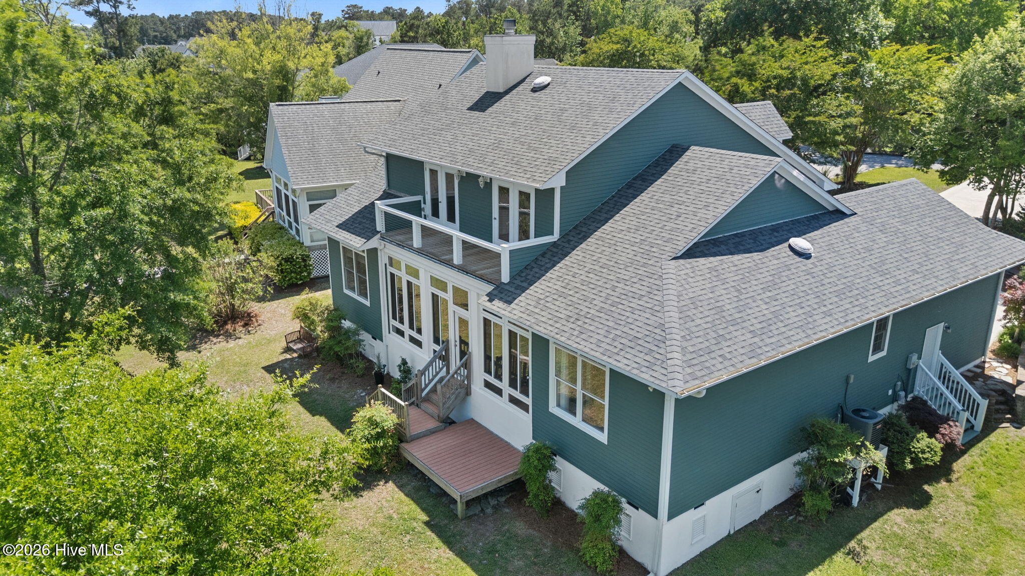 1039 Meridian Drive