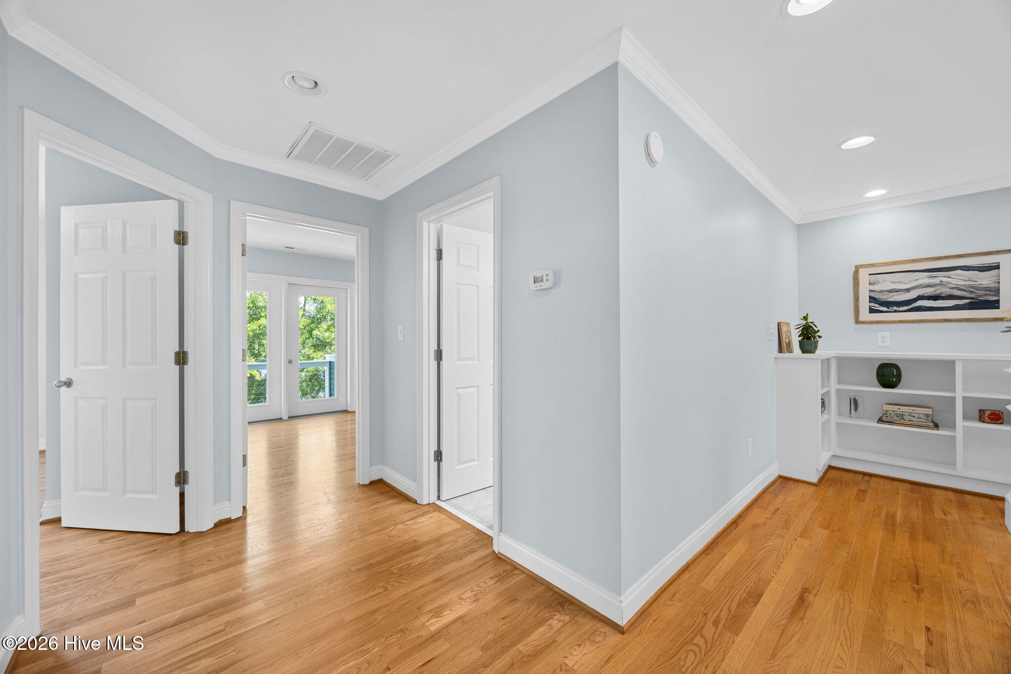 1039 Meridian Drive