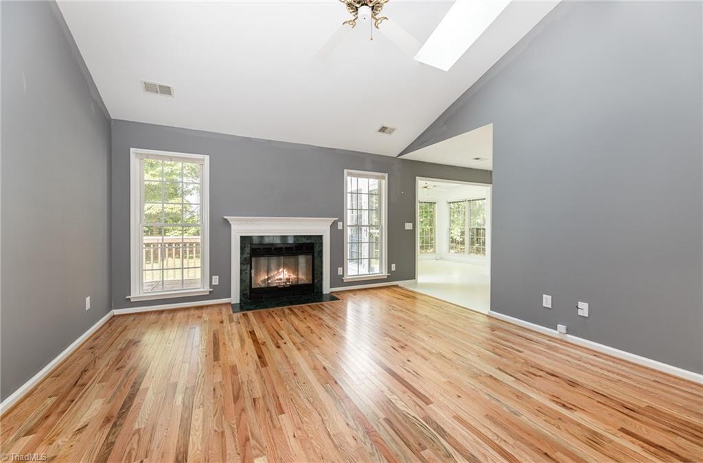 4012 Thorncrest Drive