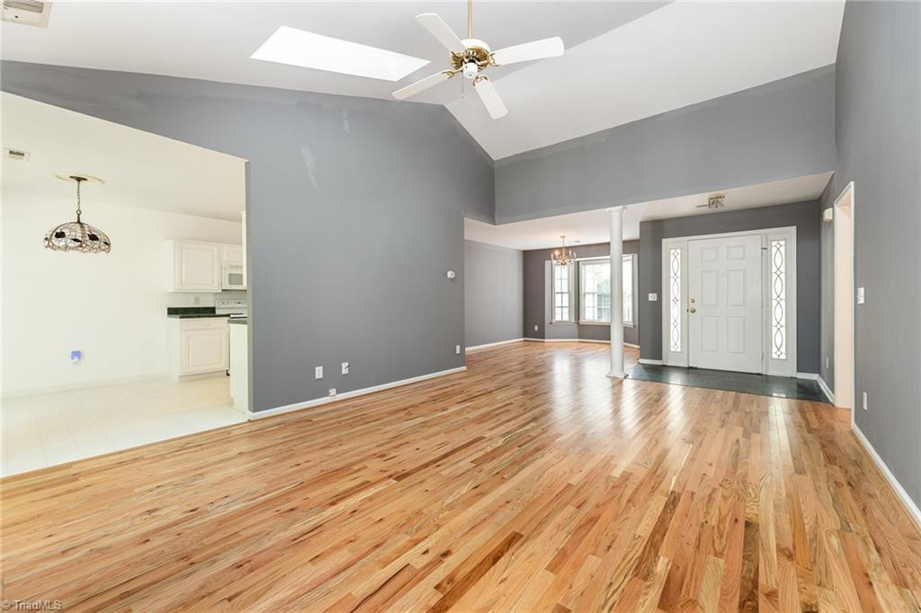 4012 Thorncrest Drive