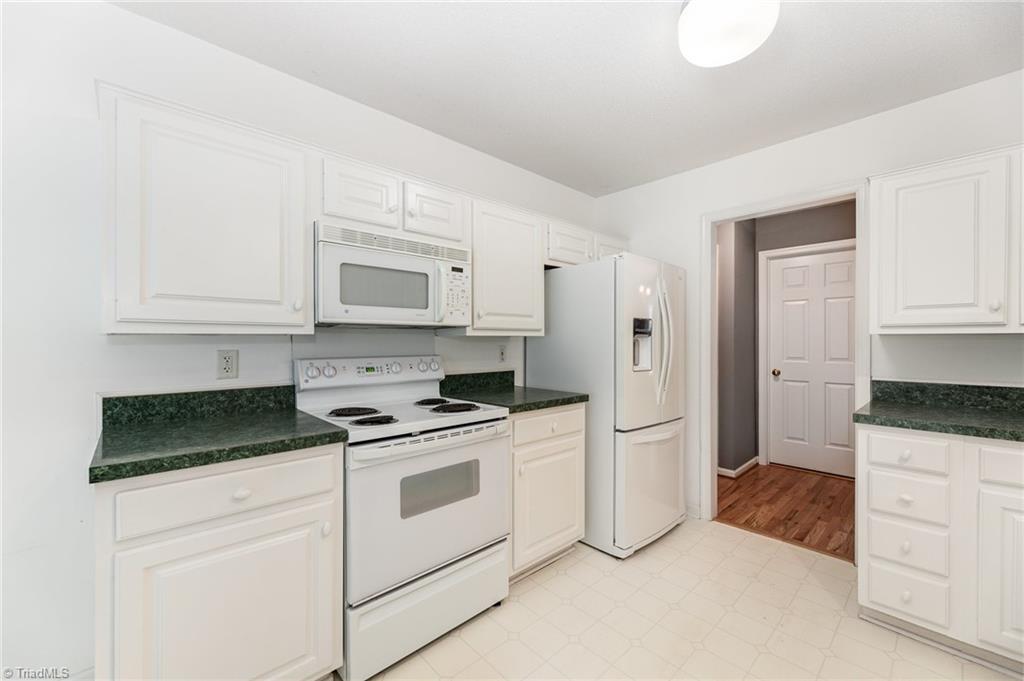 4012 Thorncrest Drive