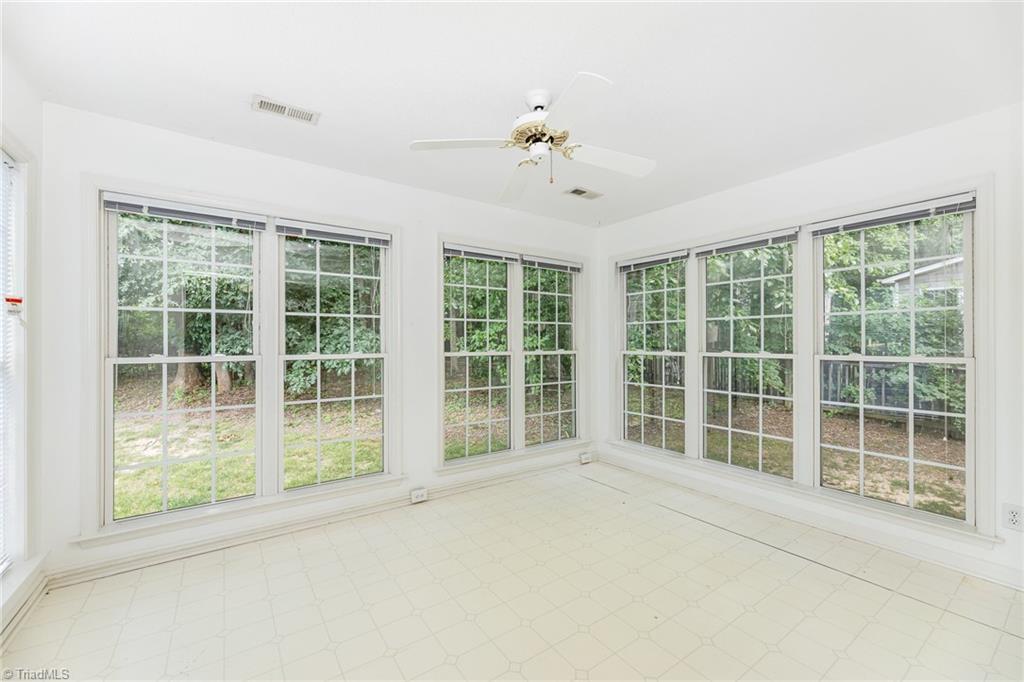 4012 Thorncrest Drive