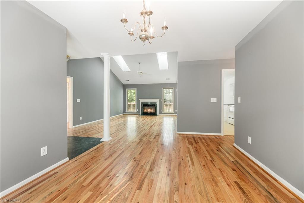 4012 Thorncrest Drive