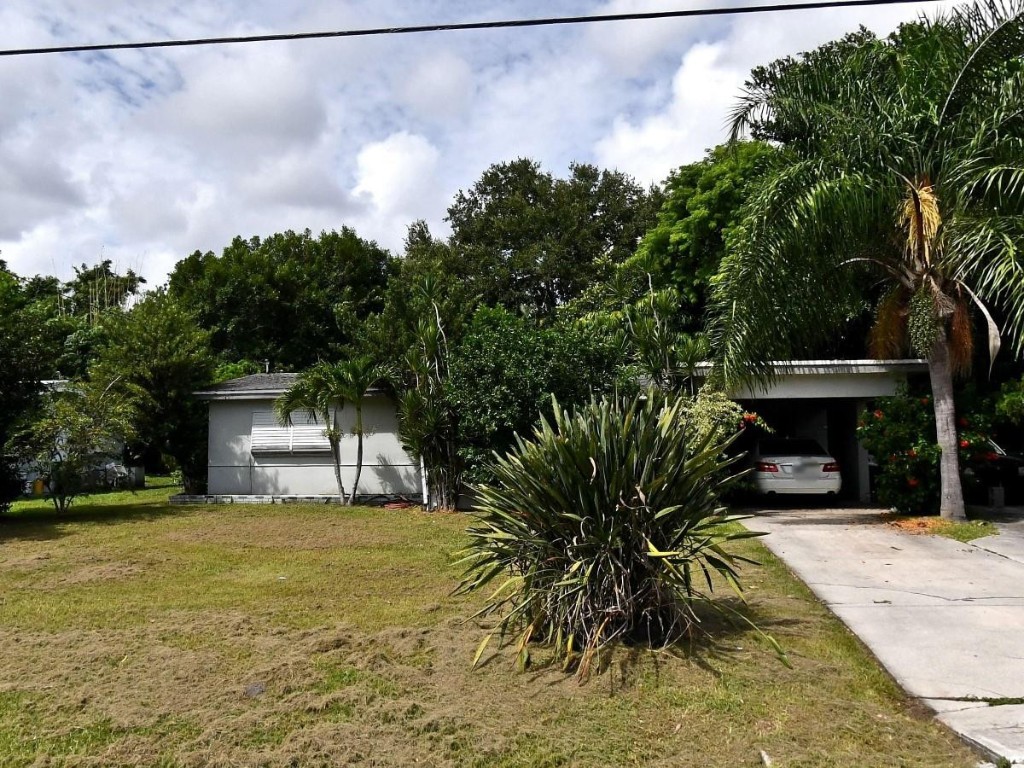 2403 Kelly Court