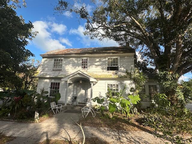 724 Texas Court