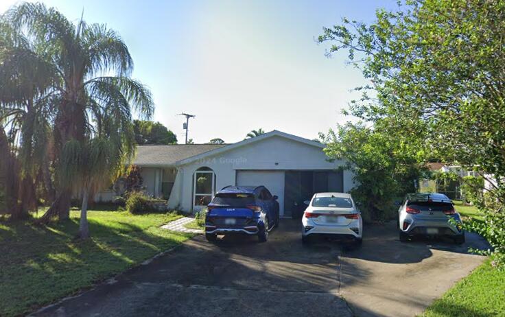388 SE Tranquilla Avenue