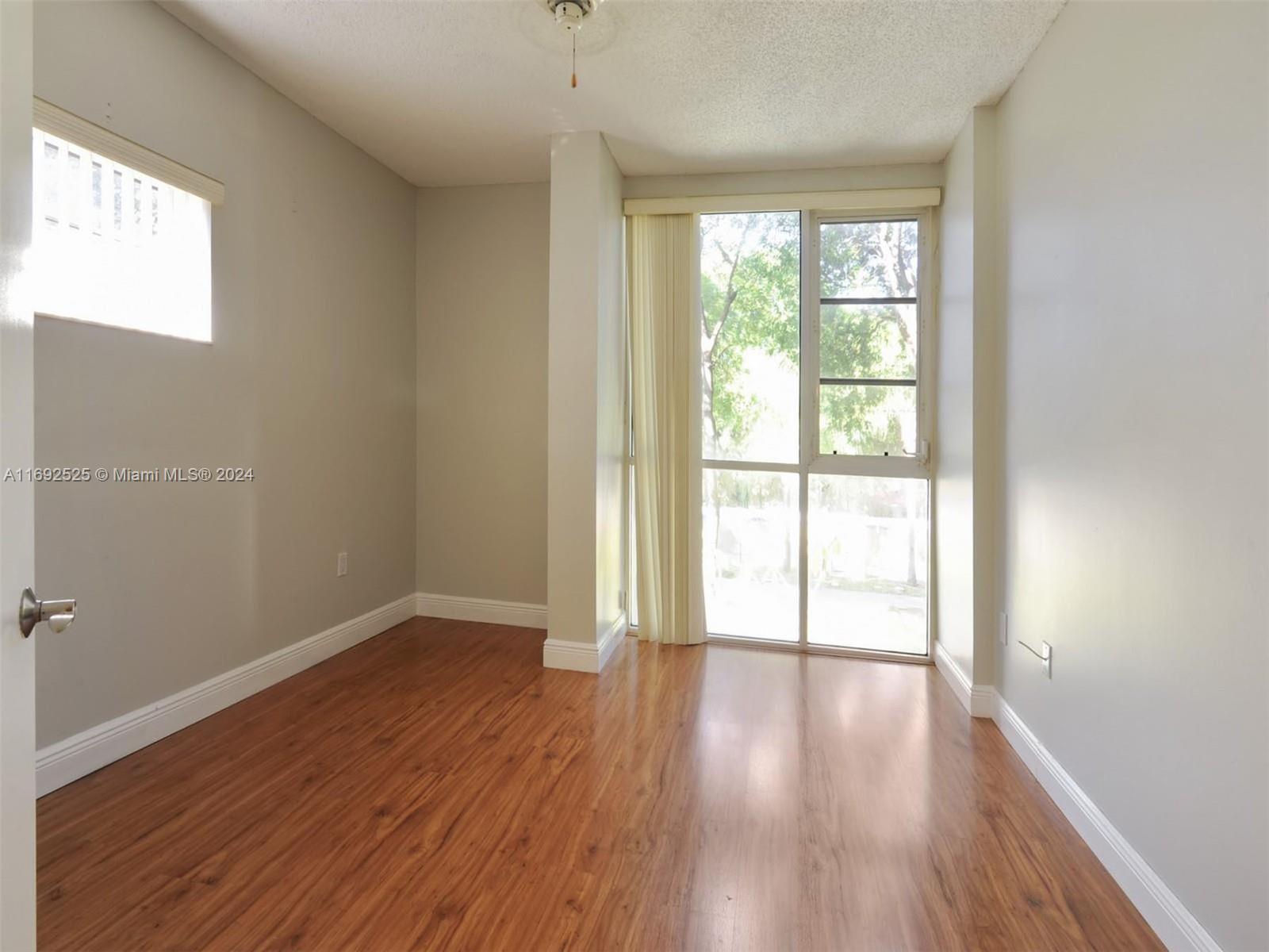 2756 Day Ave # 201