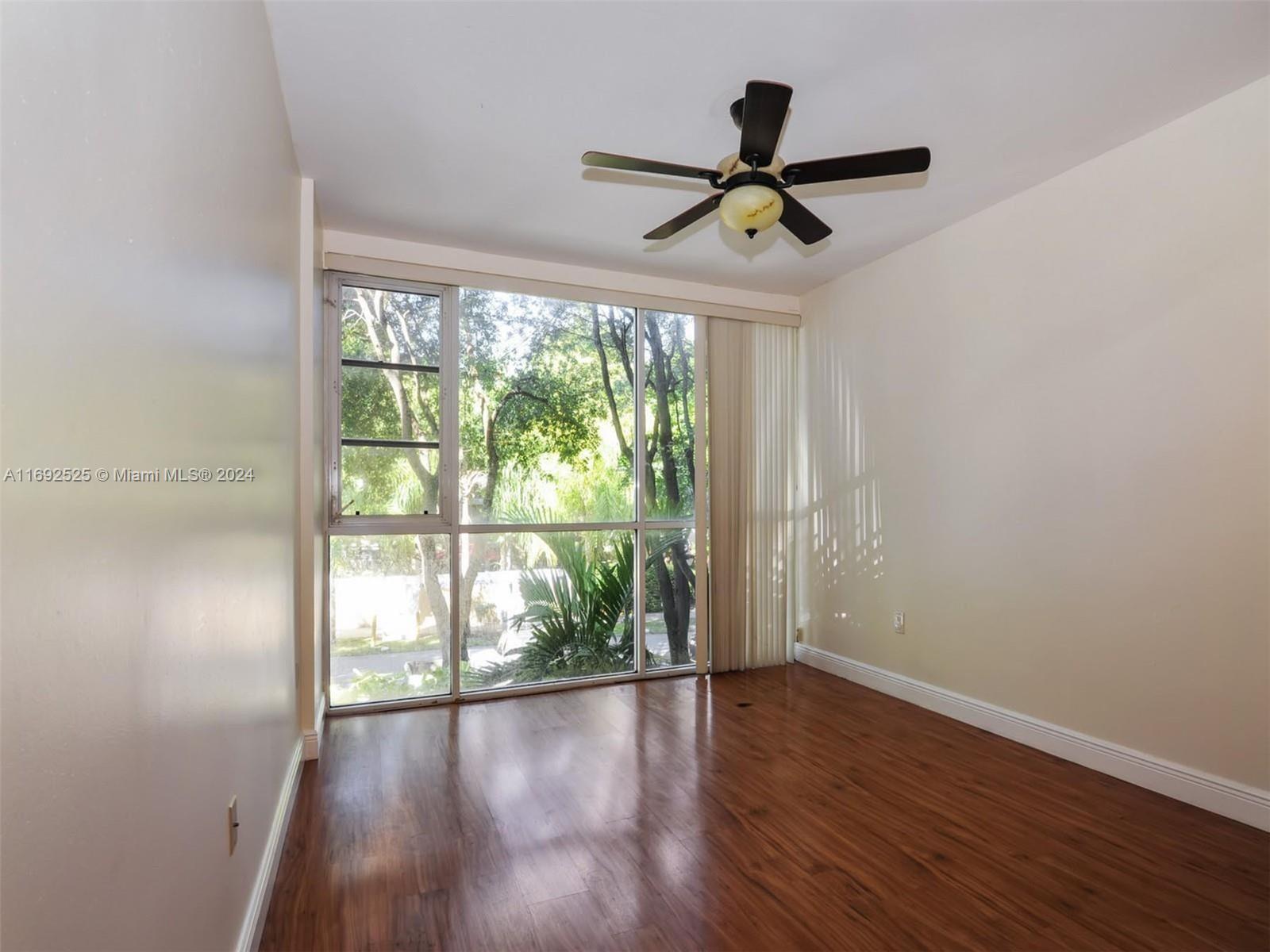 2756 Day Ave # 201
