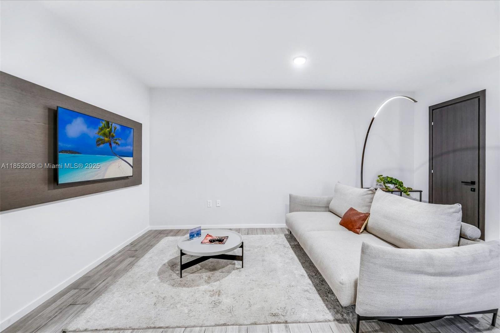 398 NE 5th Street # 1515