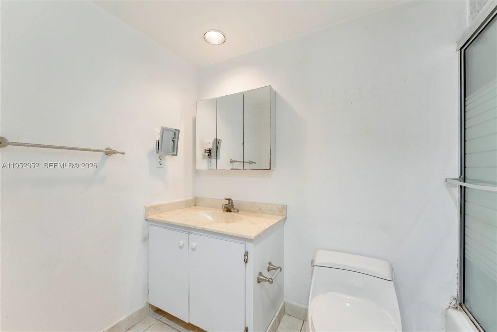 90 Edgewater Drive # 1120