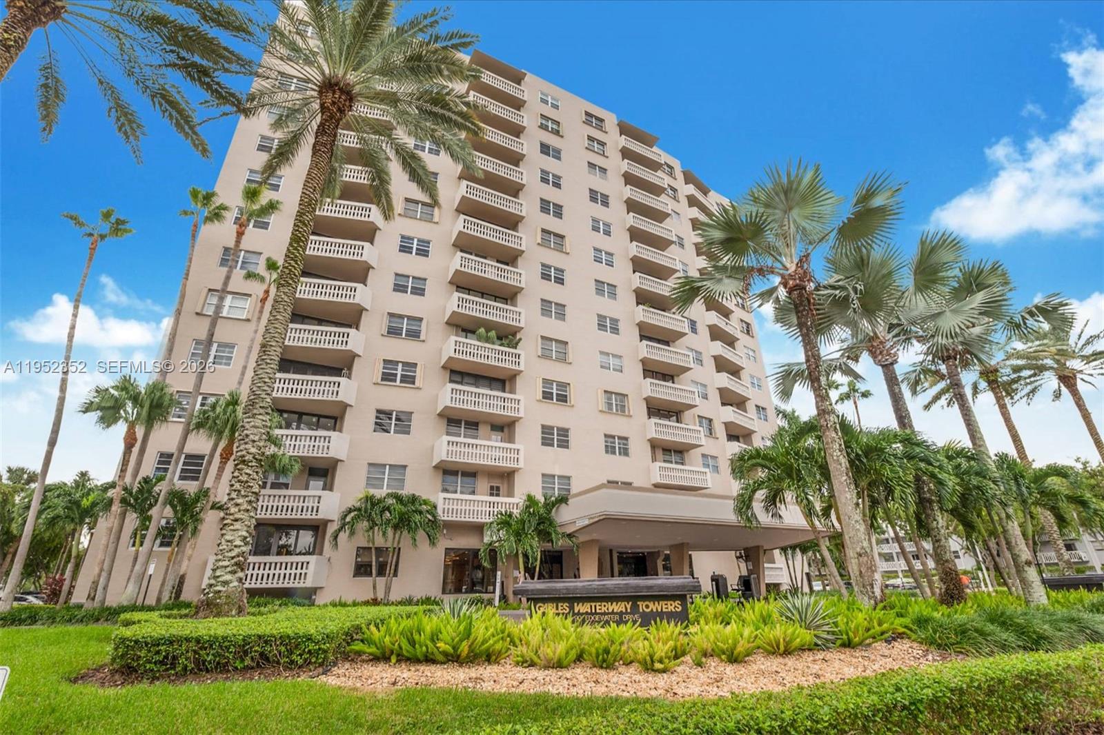 90 Edgewater Drive # 1120