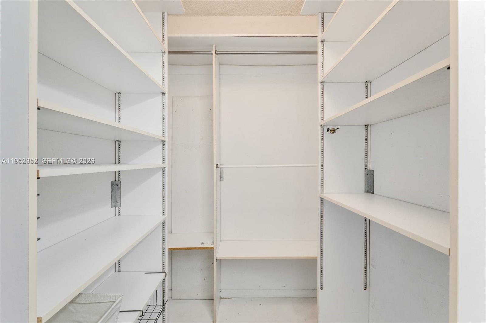 90 Edgewater Drive # 1120