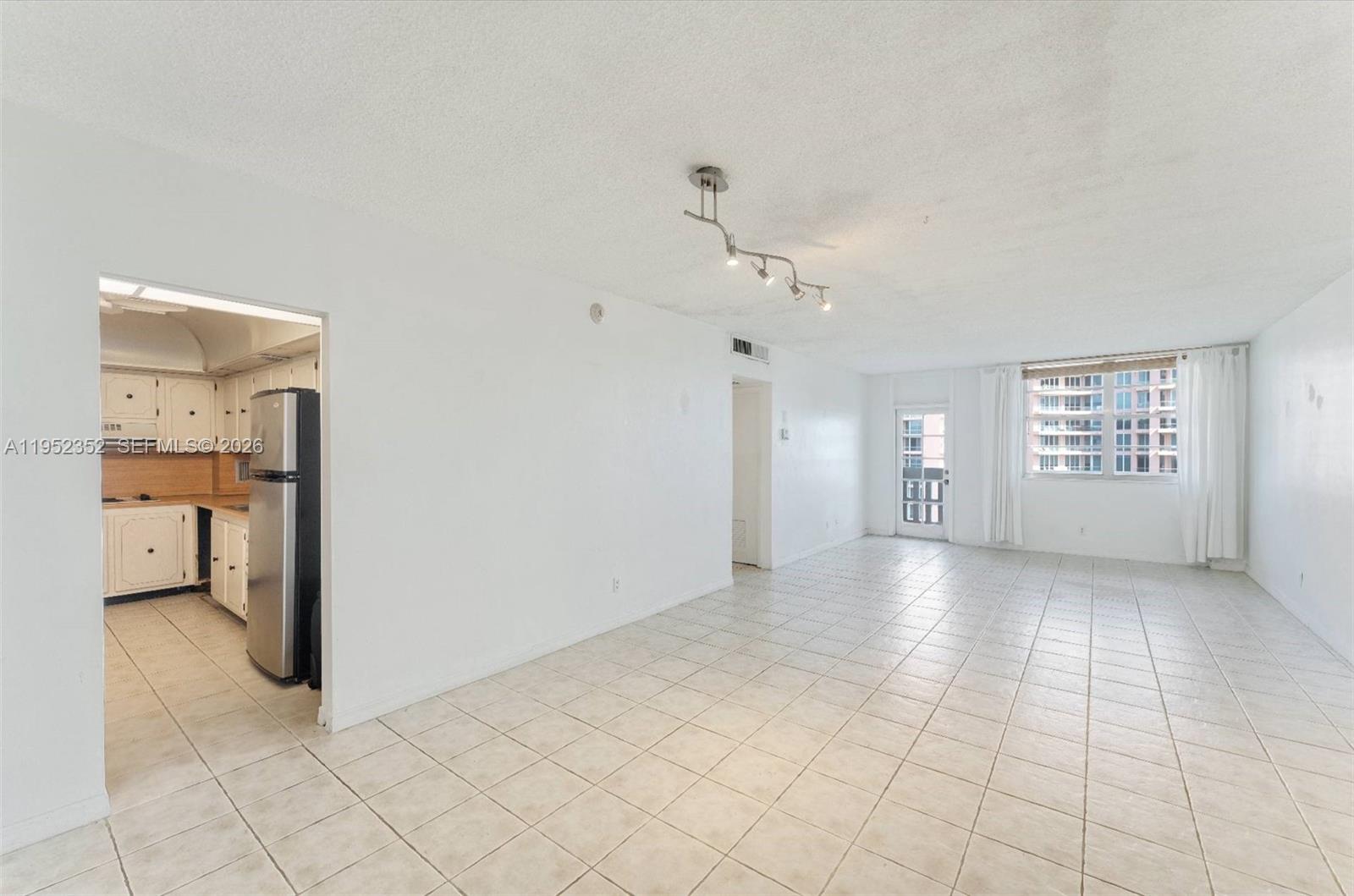 90 Edgewater Drive # 1120