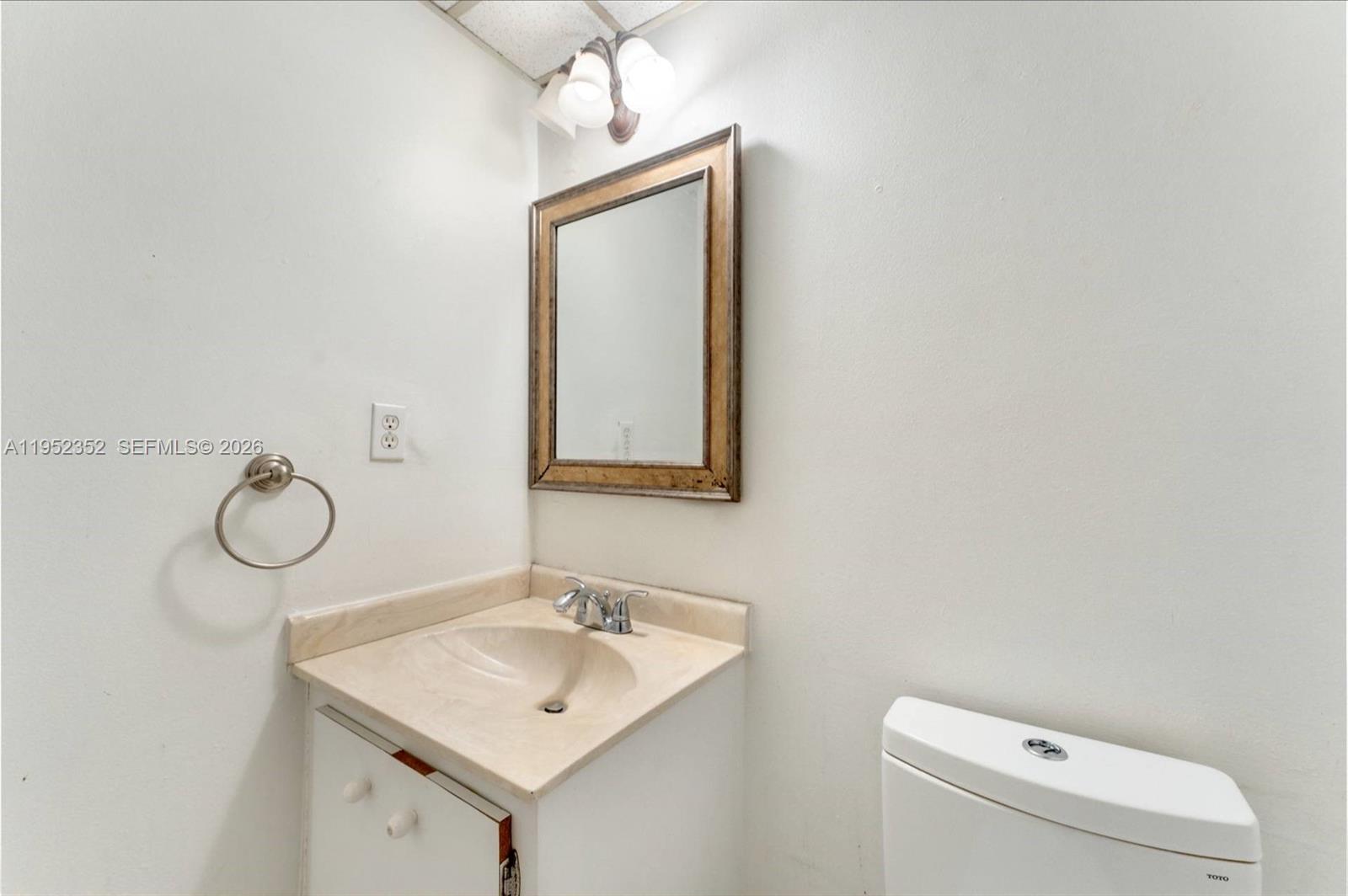 90 Edgewater Drive # 1120