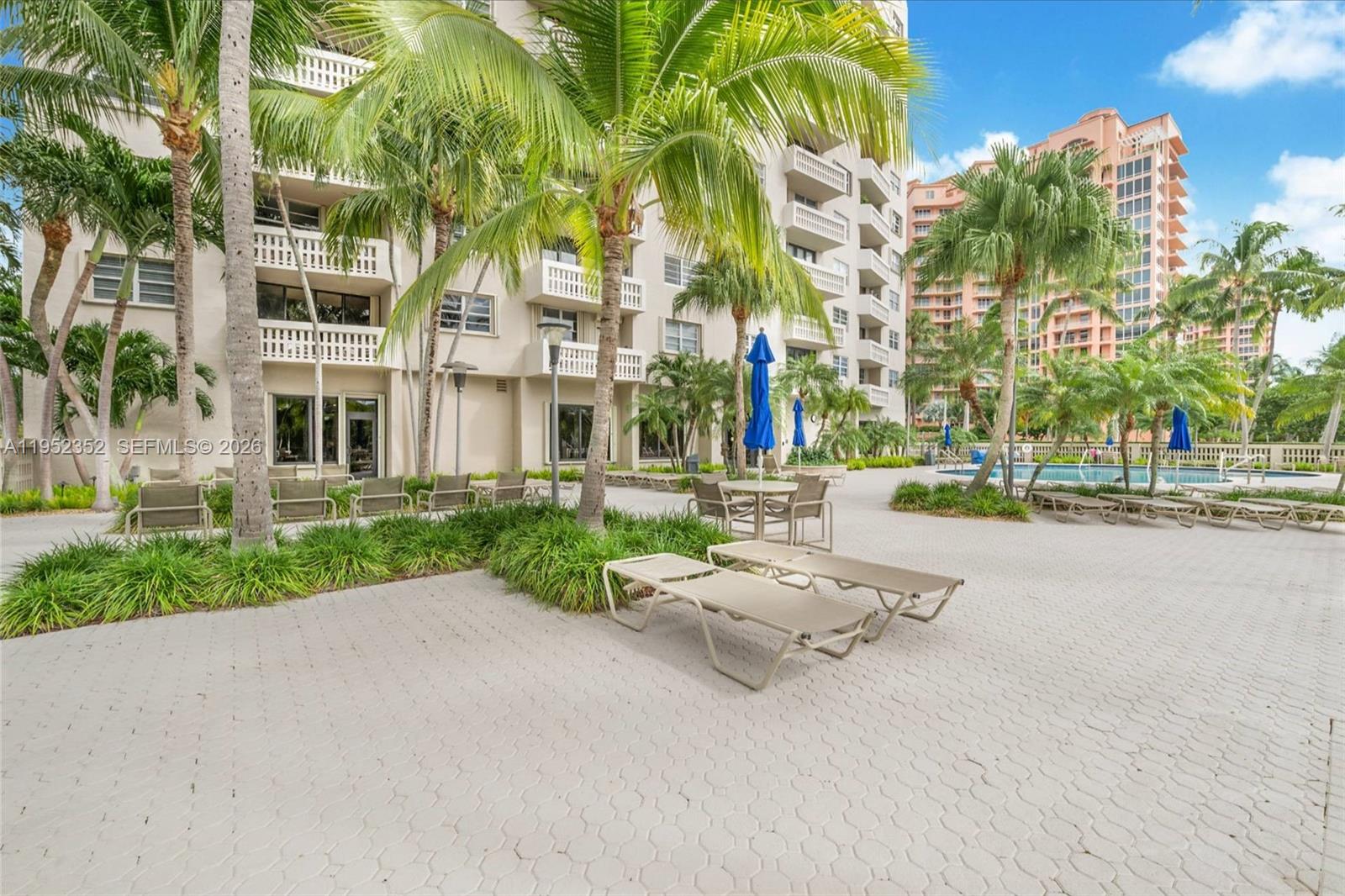 90 Edgewater Drive # 1120