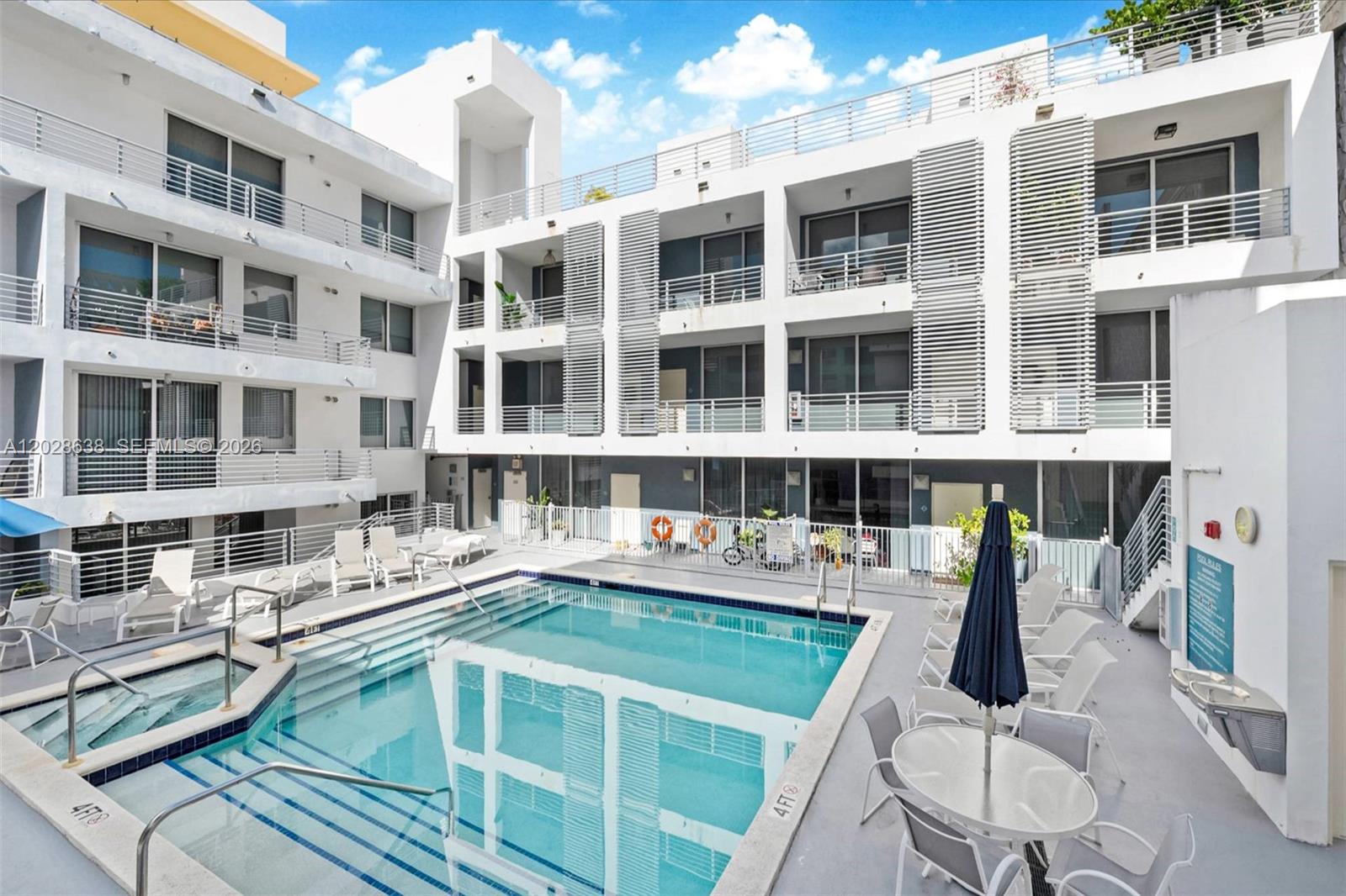 3339 Virginia Street # 305