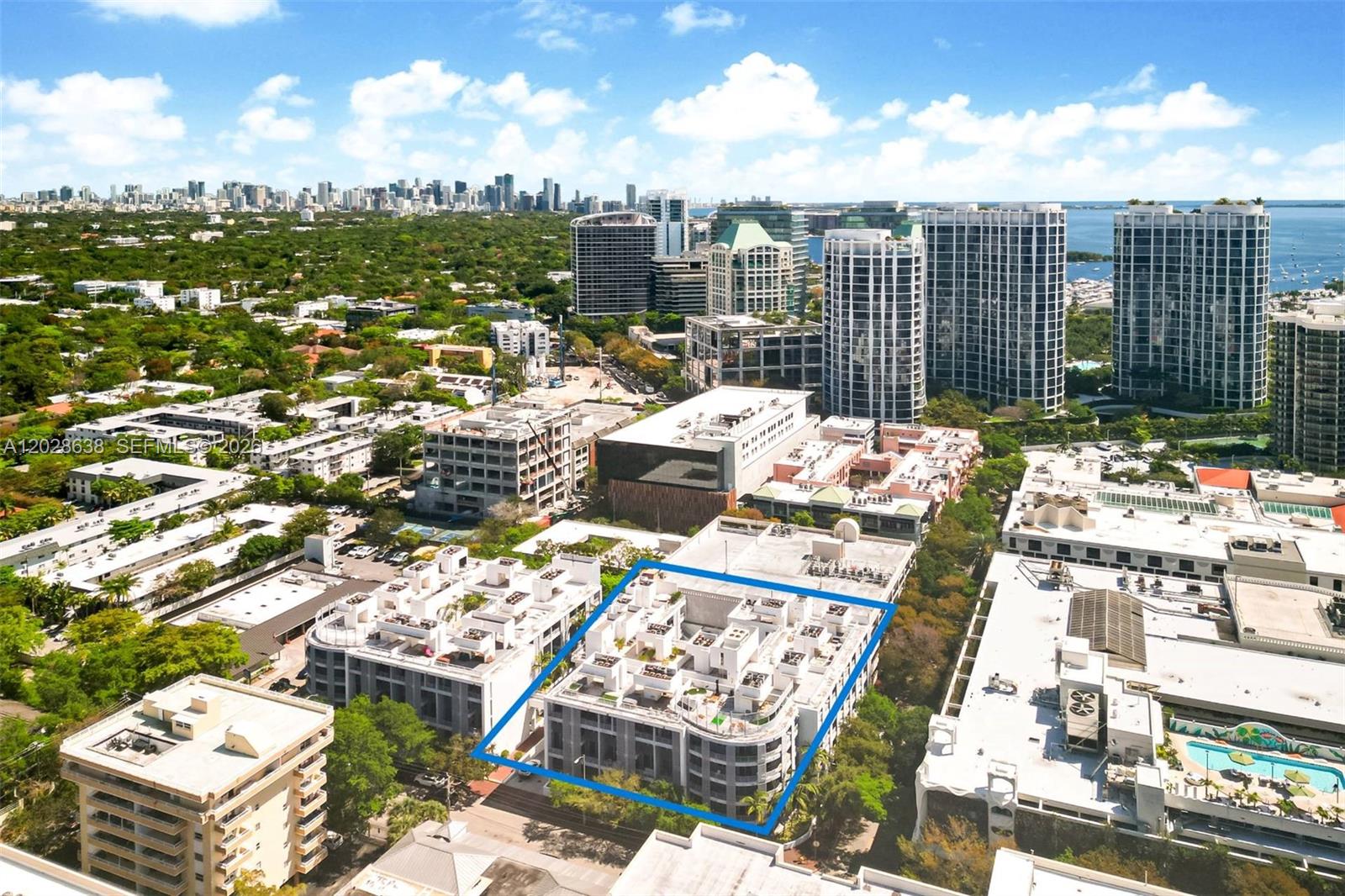 3339 Virginia Street # 305