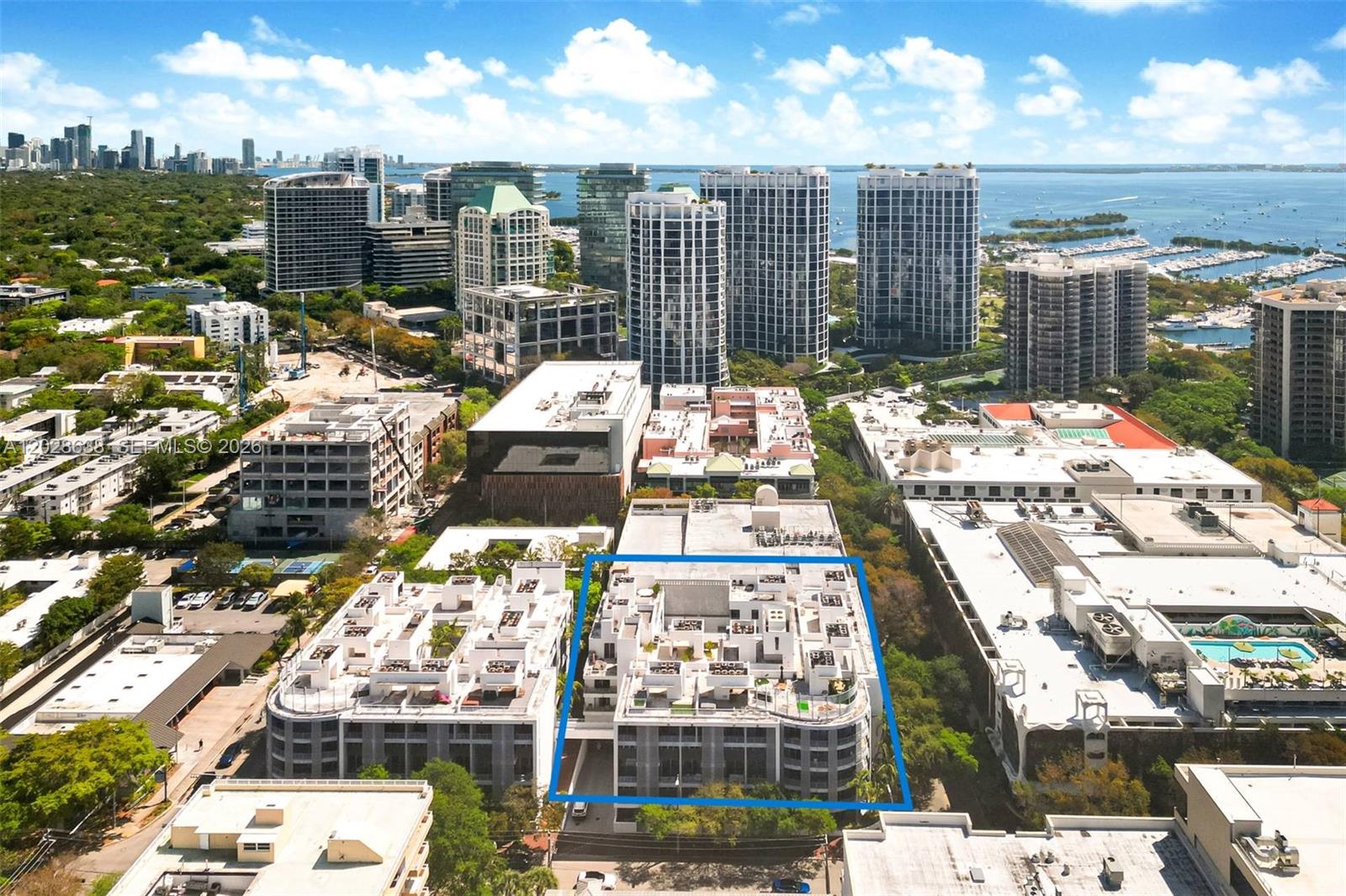3339 Virginia Street # 305