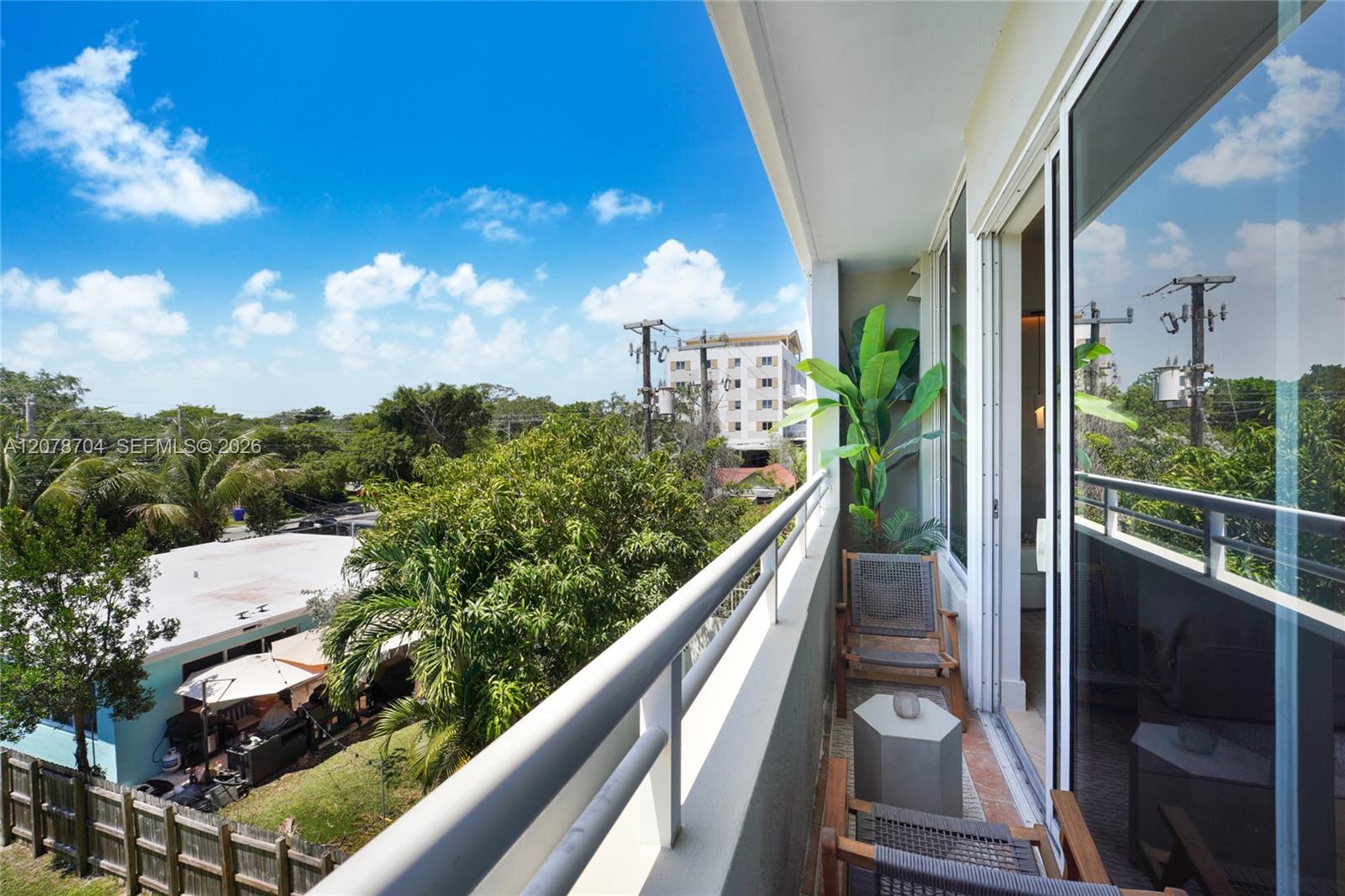 3250 Grand Ave # 307