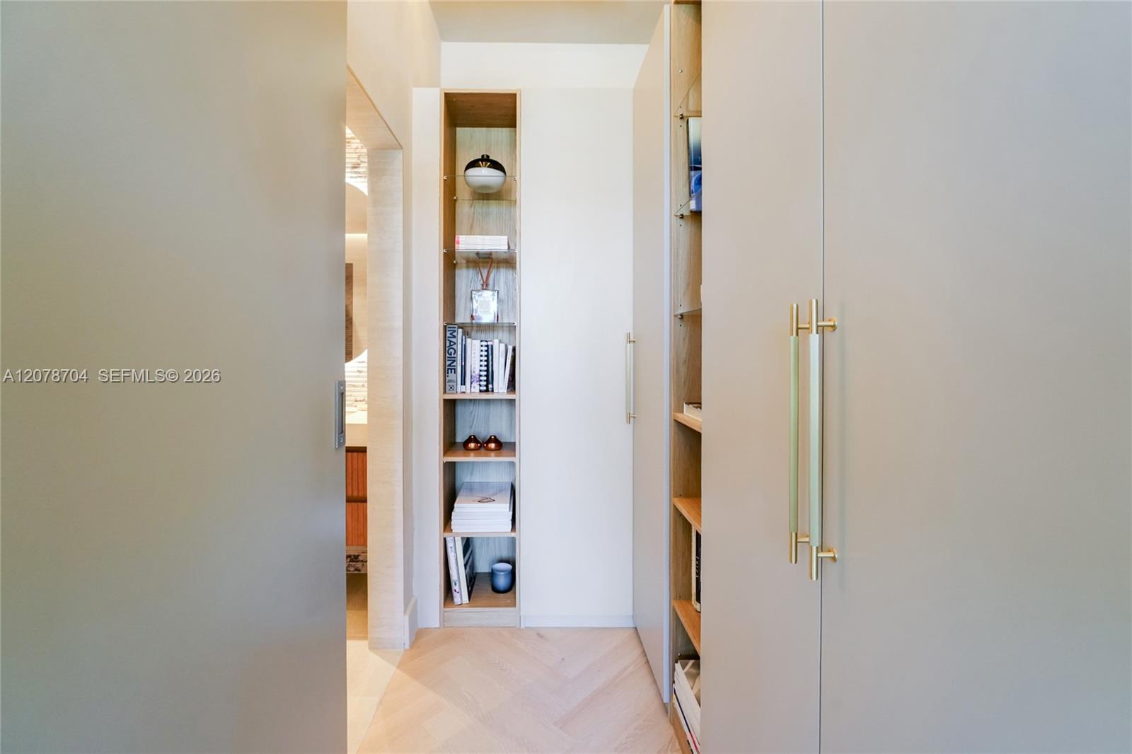 3250 Grand Ave # 307