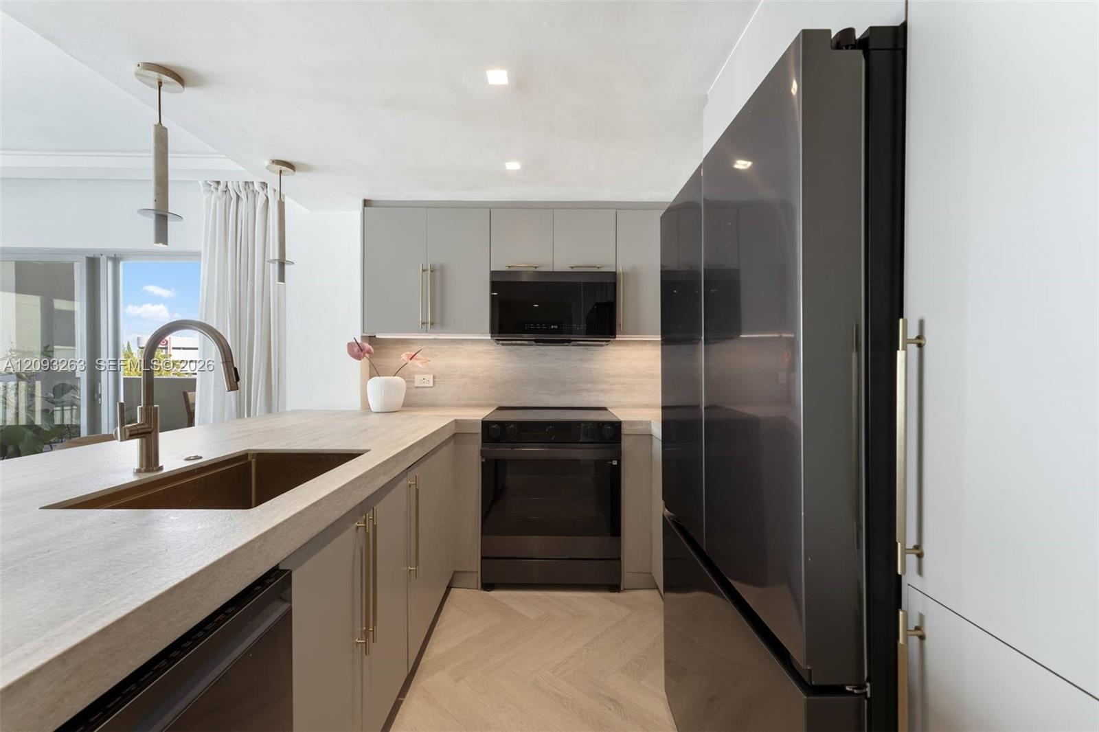 2740 SW 28th Terrace # 602