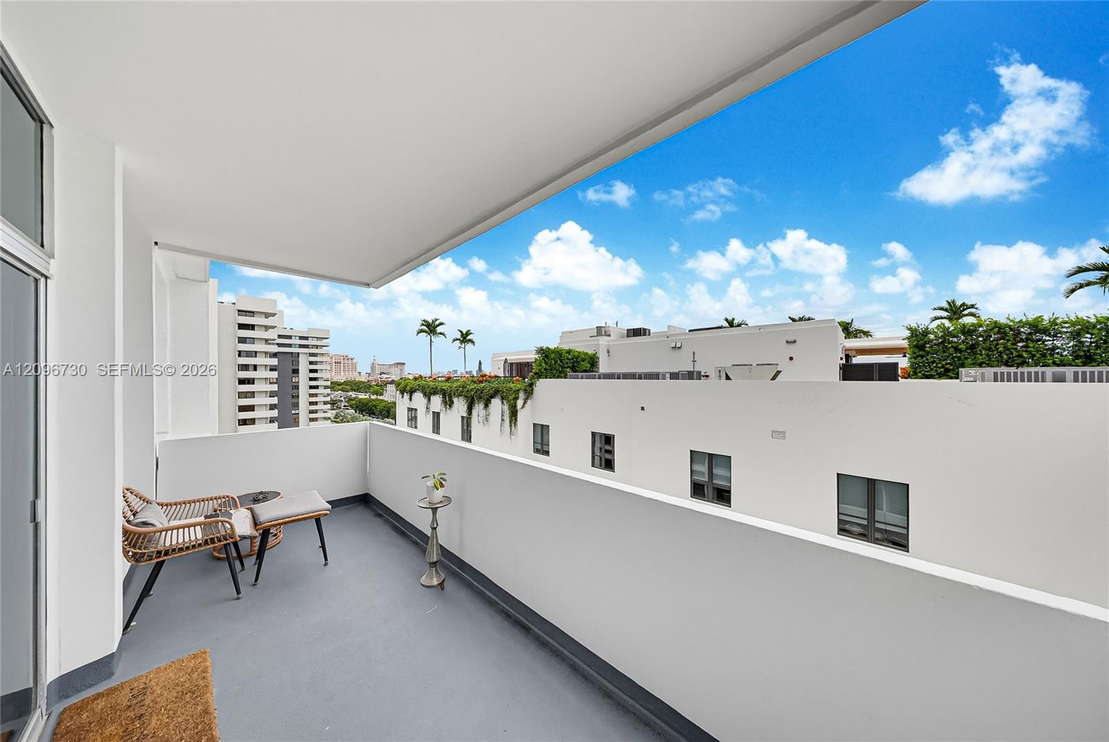 700 Biltmore Way # 802