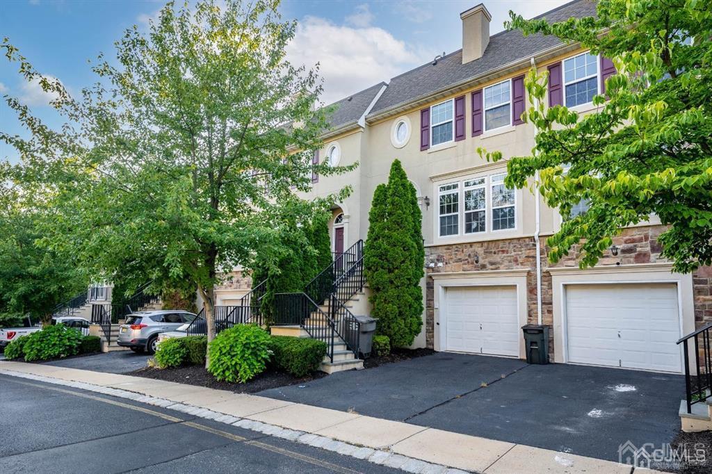6 W Aspen Way W