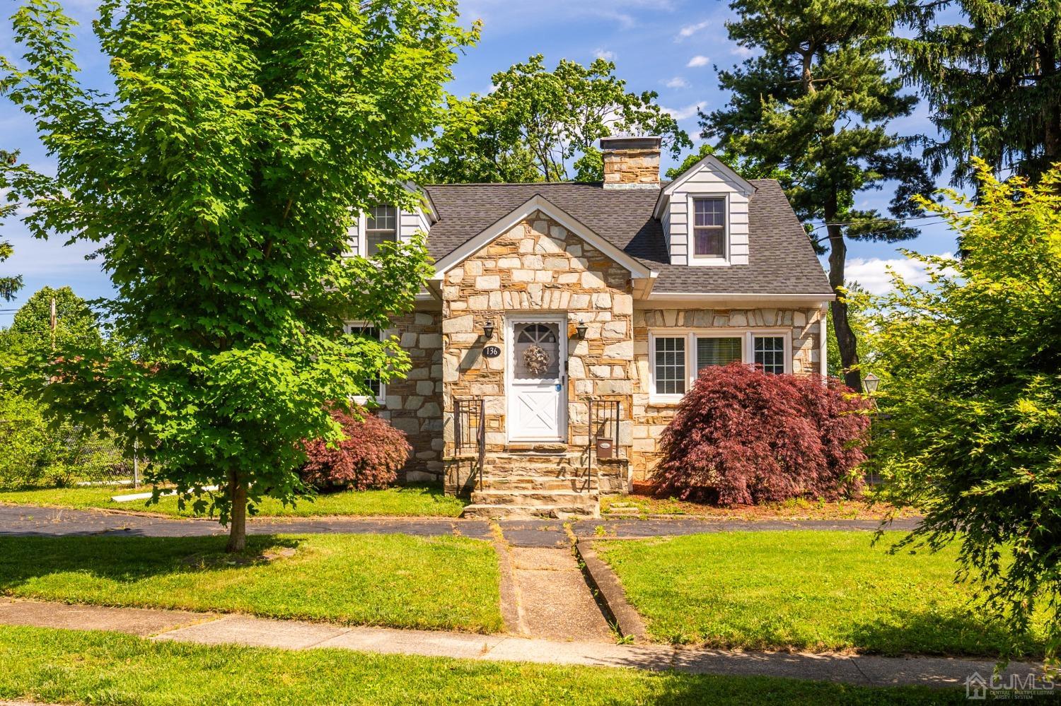 136-136 Glendale Drive