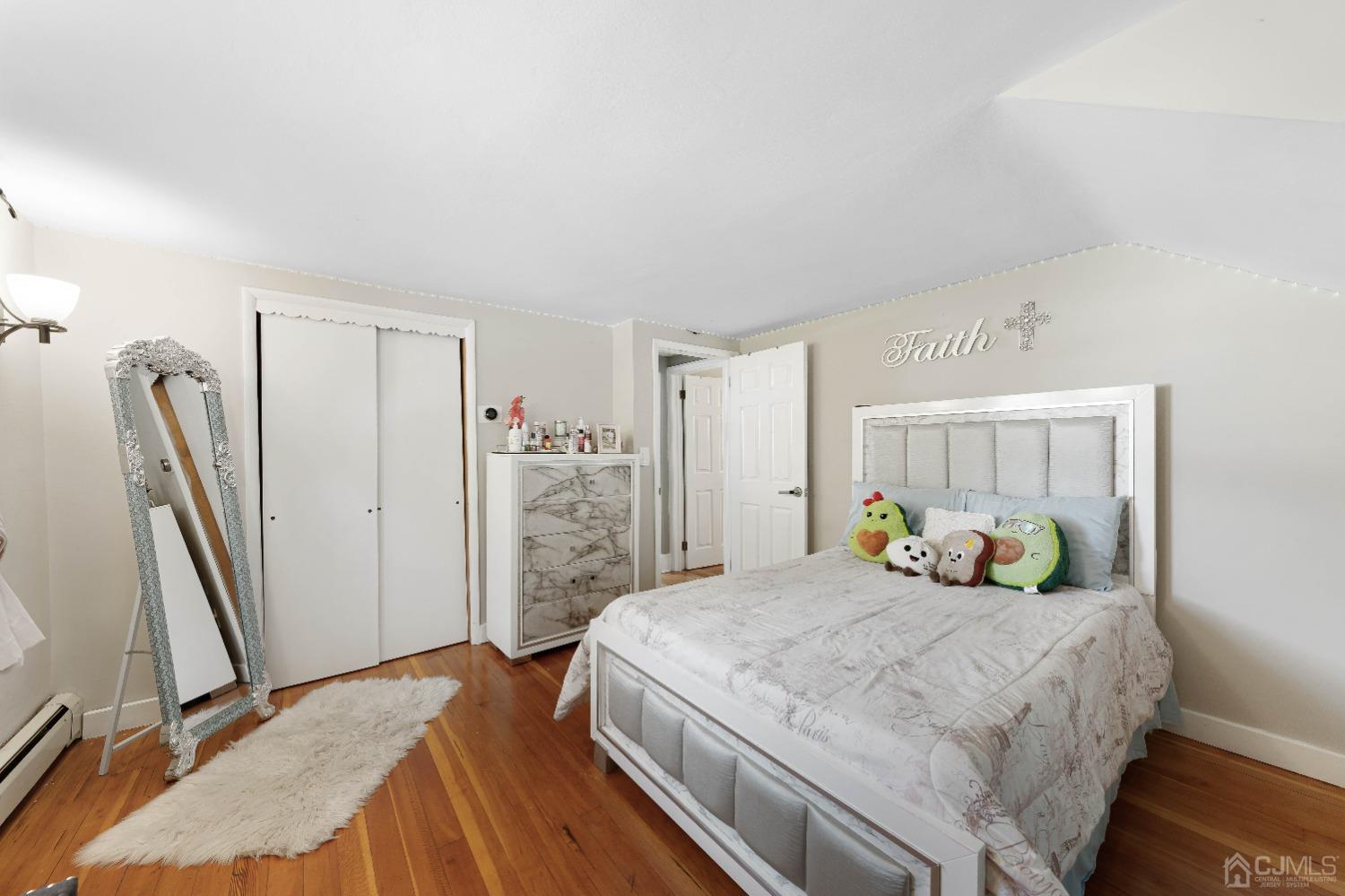 136-136 Glendale Drive