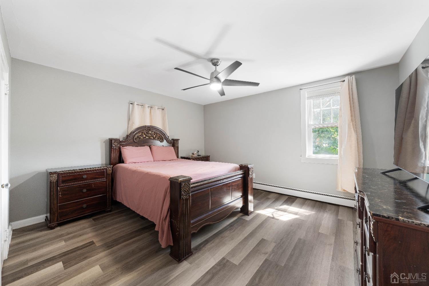 136-136 Glendale Drive