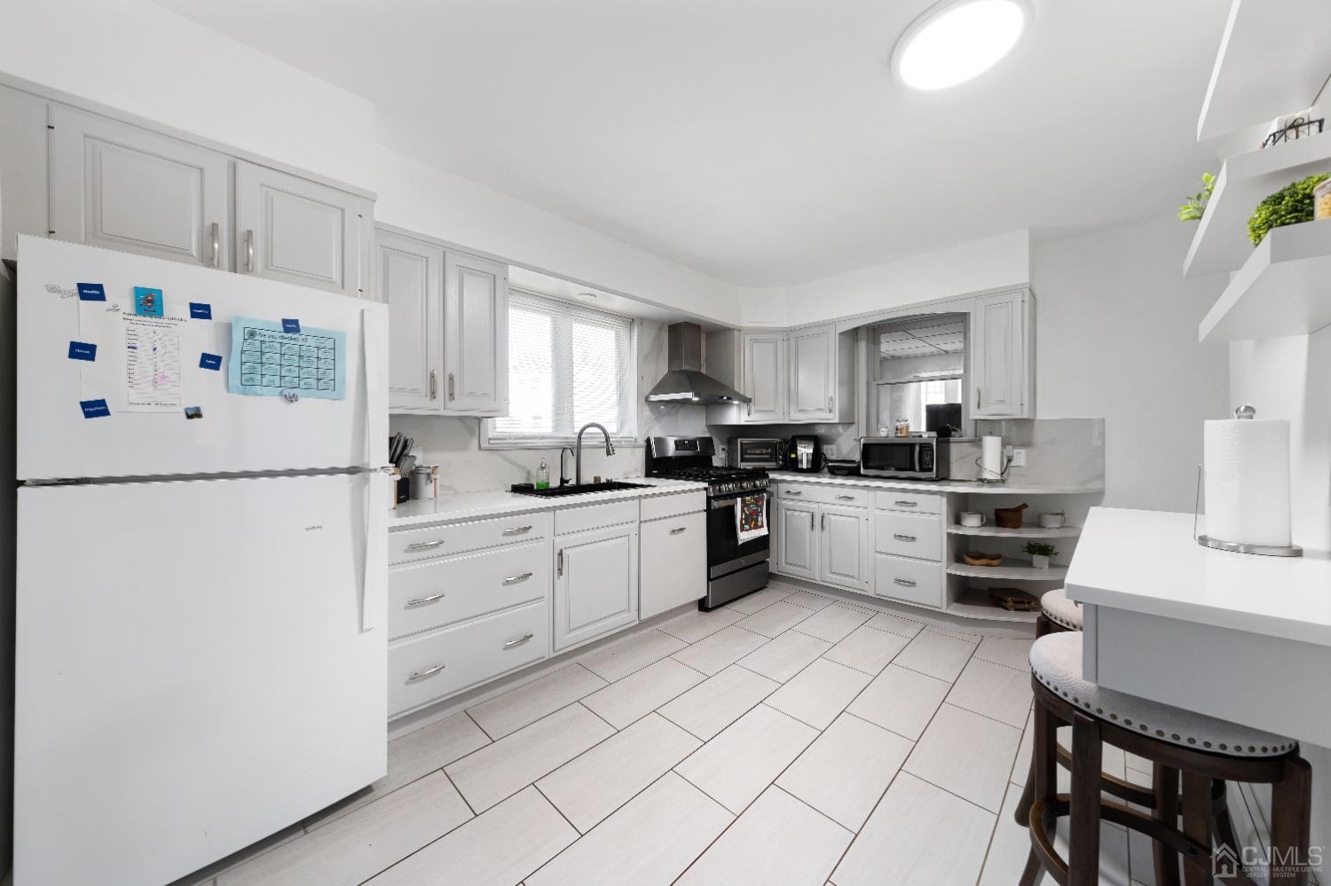 136-136 Glendale Drive