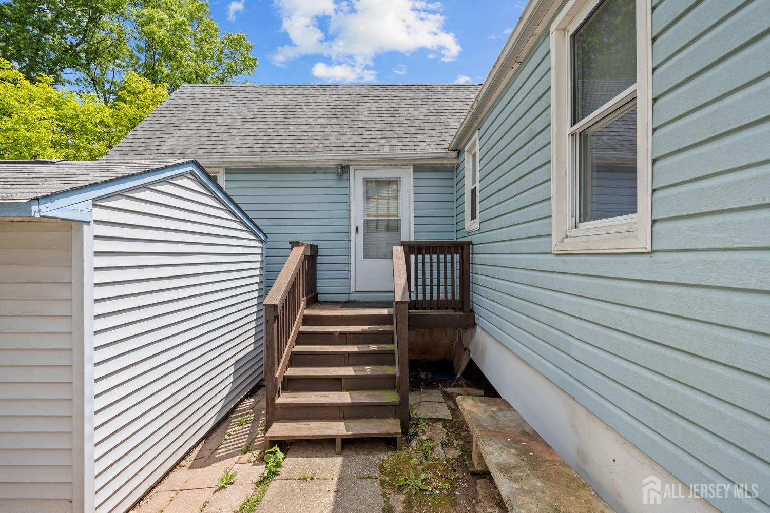 104 Bucknell Avenue