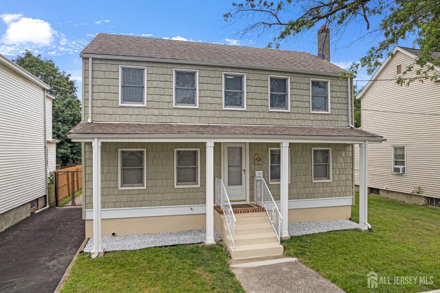 223 Henry Street