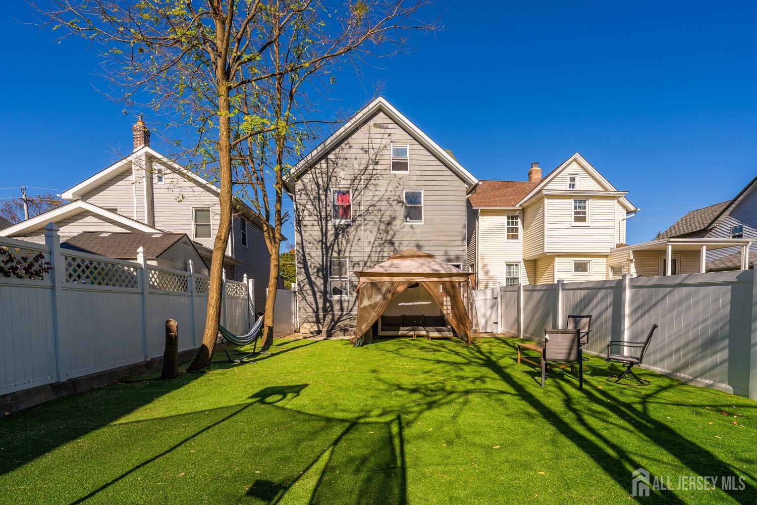 29 lincoln Avenue