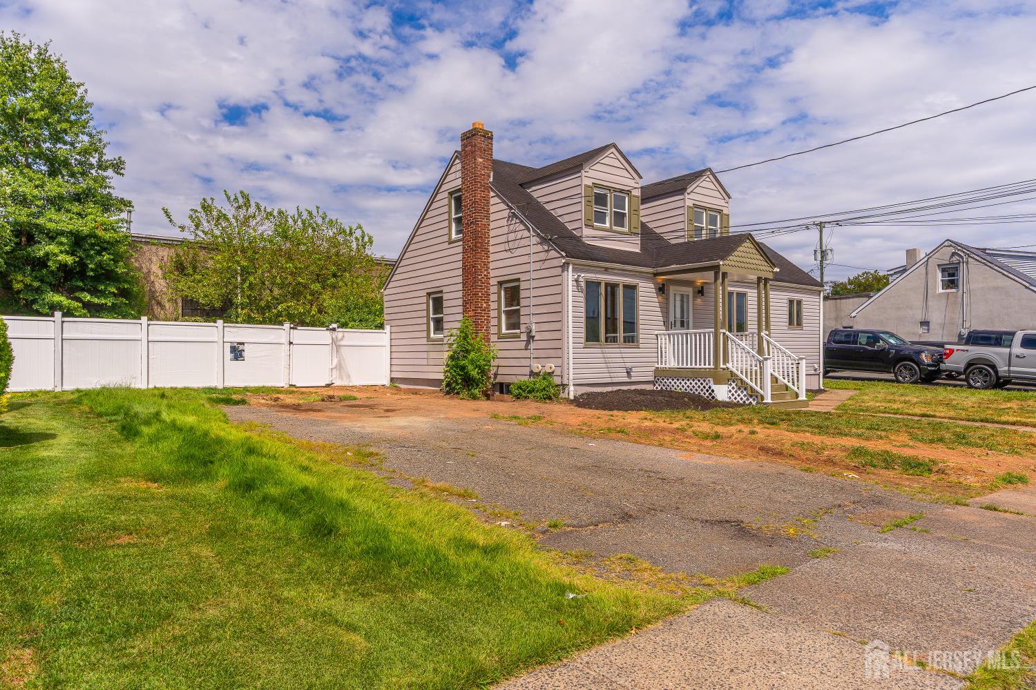 200 MAWBEY Street