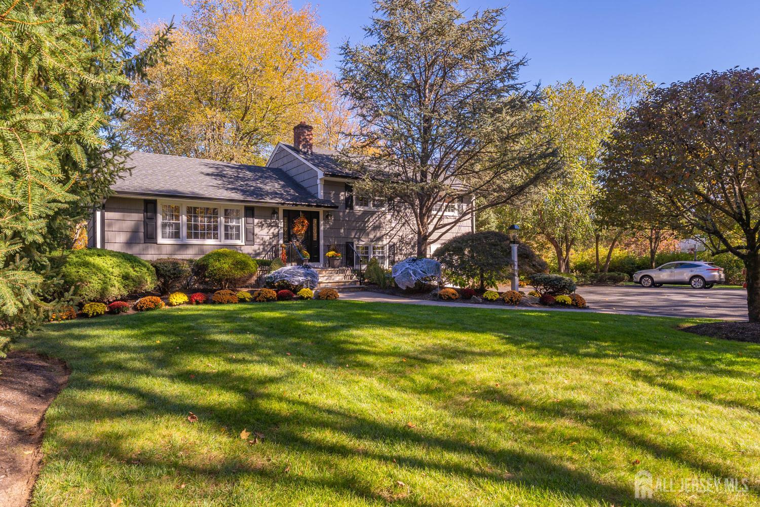 374 S Maple Avenue S, Bernards