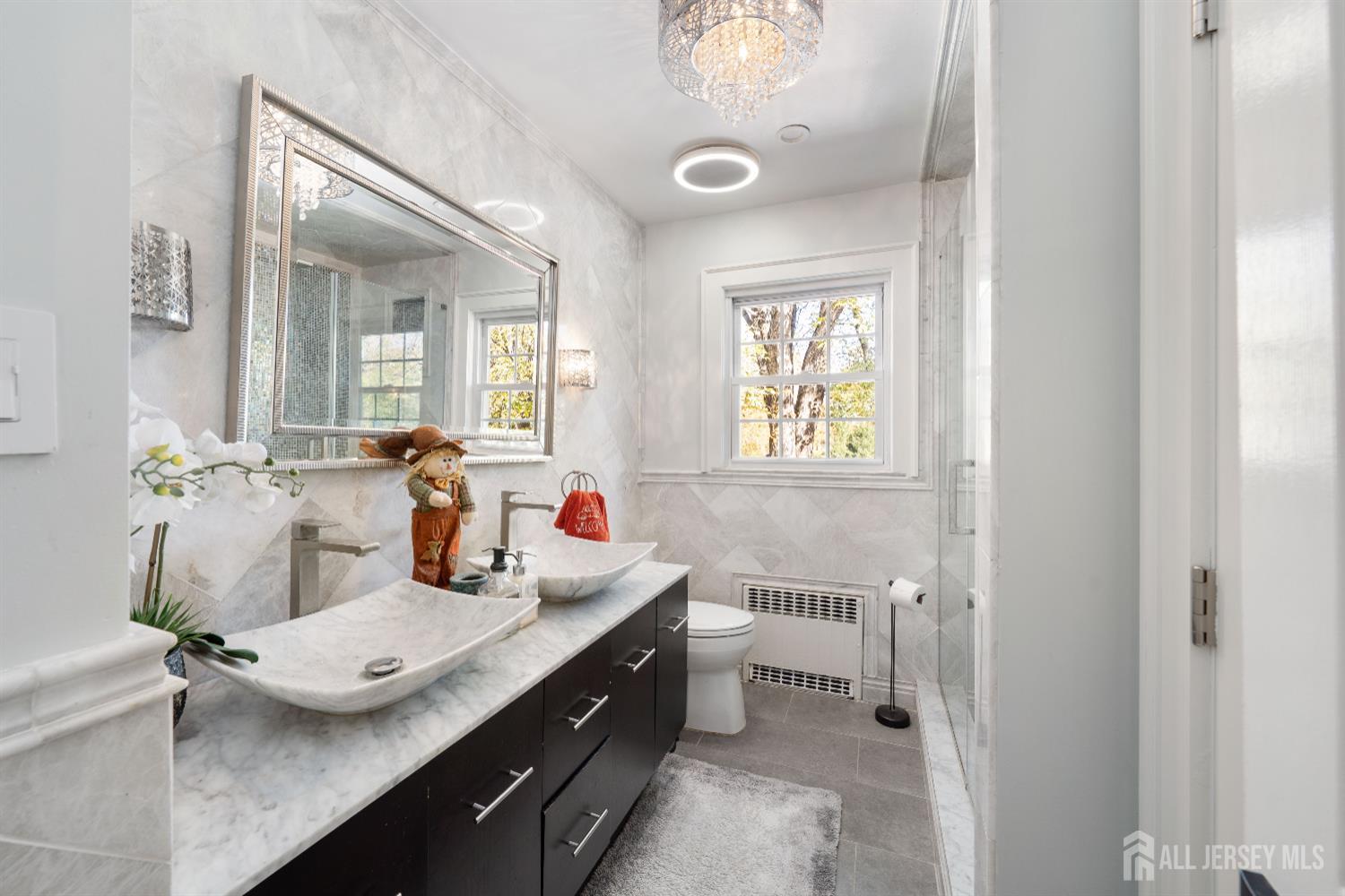 374 S Maple Avenue S, Bernards