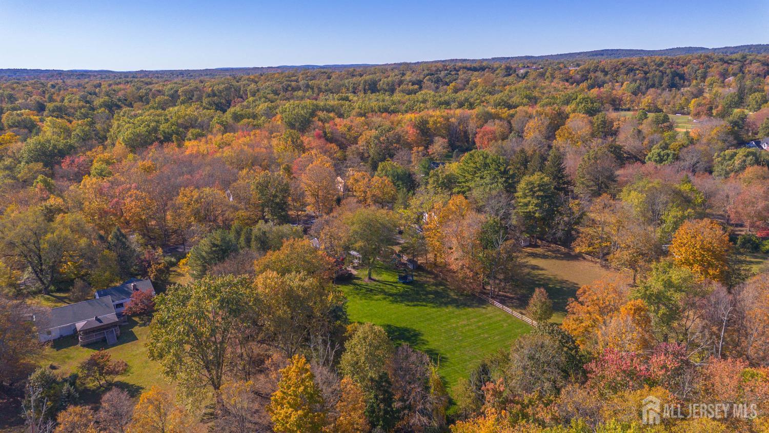 374 S Maple Avenue S, Bernards