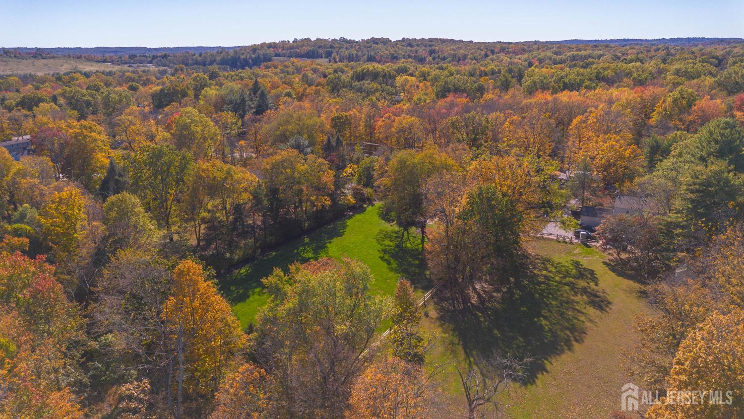374 S Maple Avenue S, Bernards