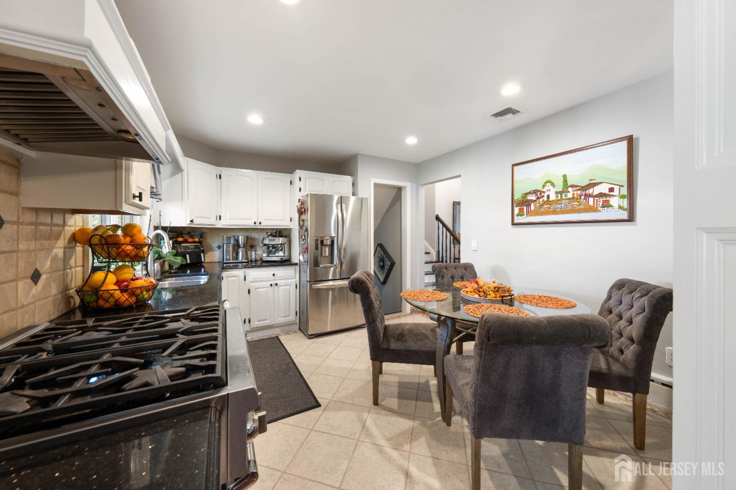 374 S Maple Avenue S, Bernards