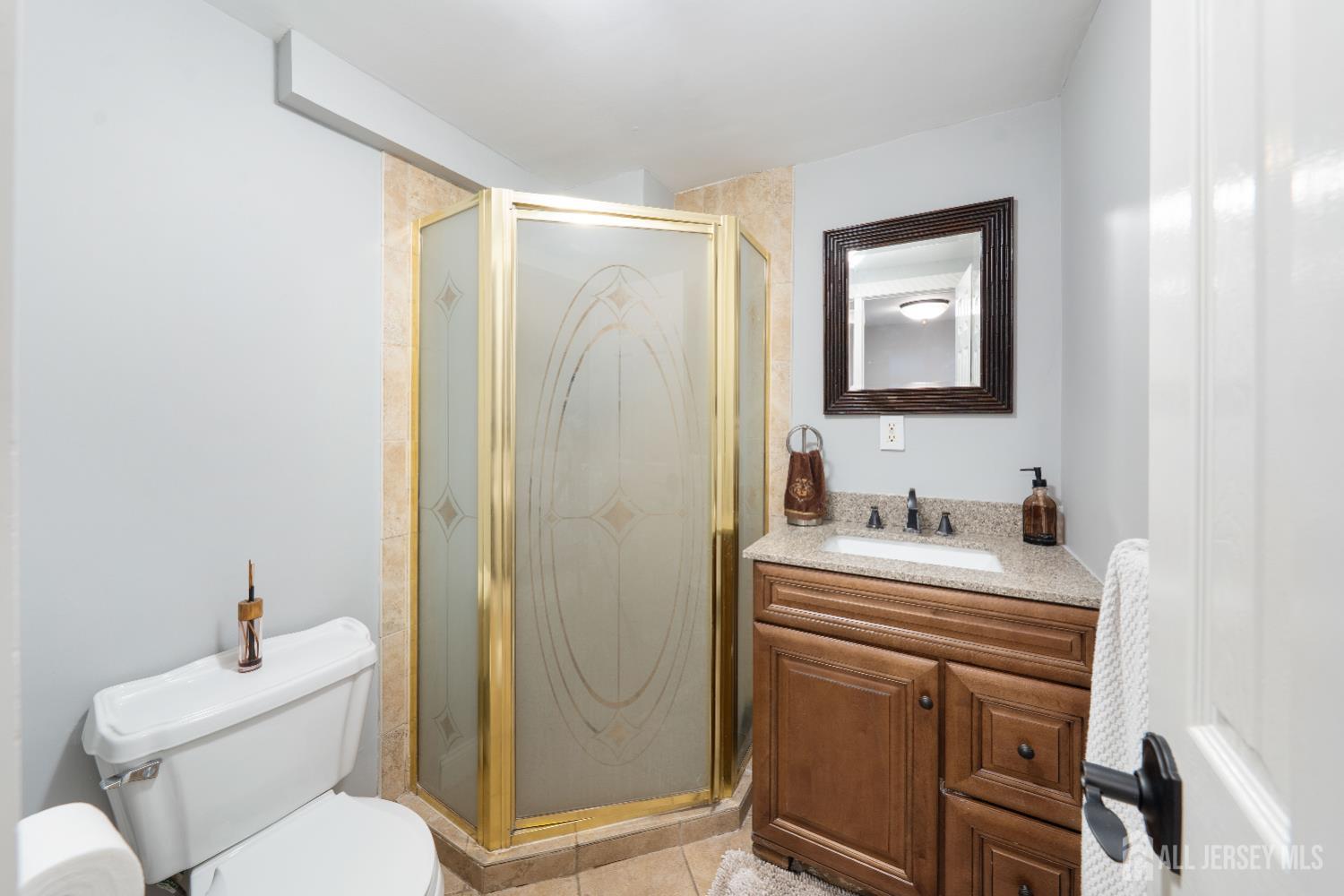 374 S Maple Avenue S, Bernards