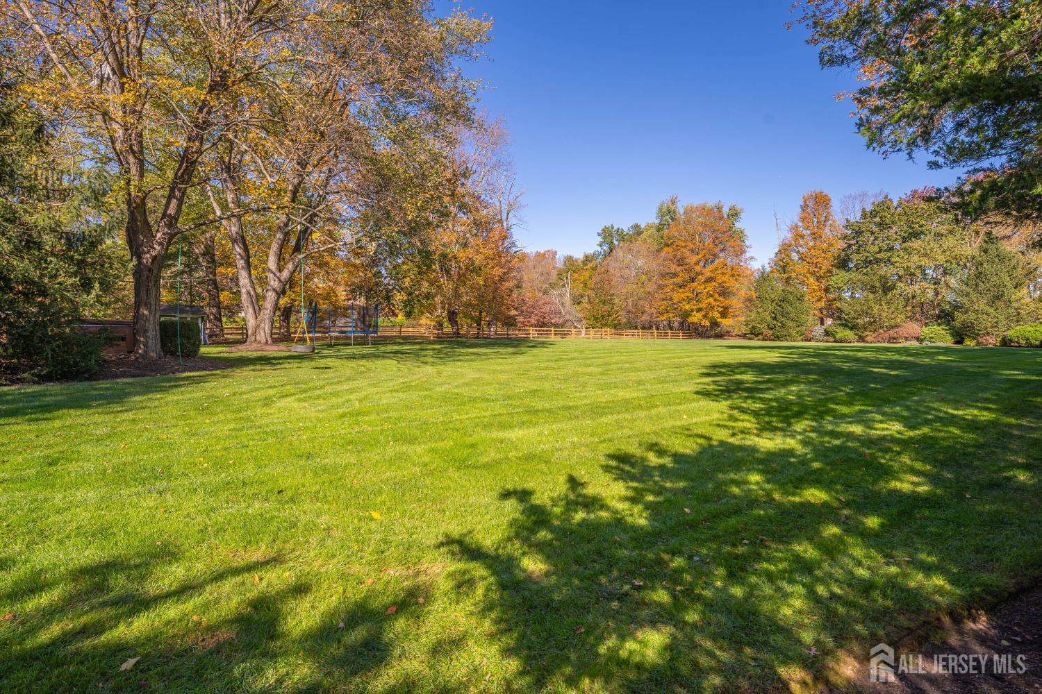 374 S Maple Avenue S, Bernards