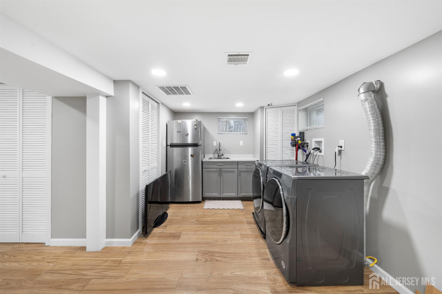 152 Bunns Lane, Woodbridge Proper